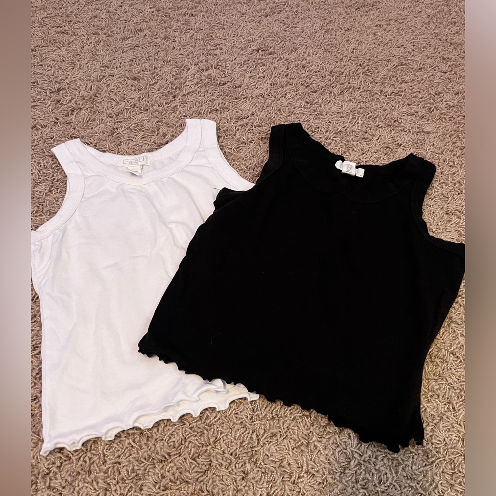 BUNDLE cropped tanks